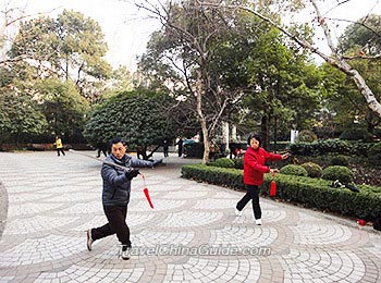 在上海人民公园晨练